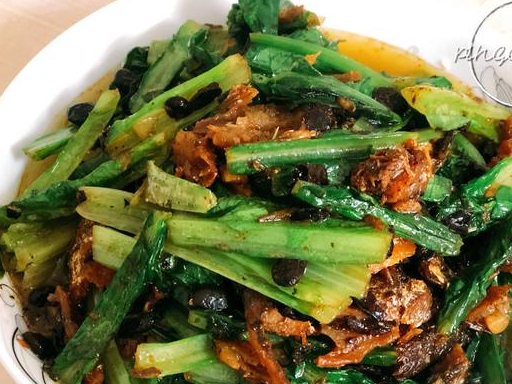 kaiyun 这青菜，钙含量是莴笋的2倍，拿来这么炒，嫩脆爽口，犬子吃撑了